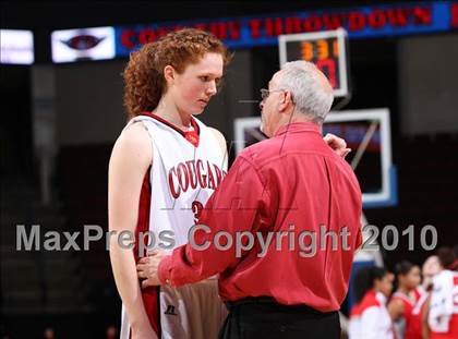 Thumbnail 2 in Carondelet vs. Mater Dei (CIF State D2 Final) photogallery.