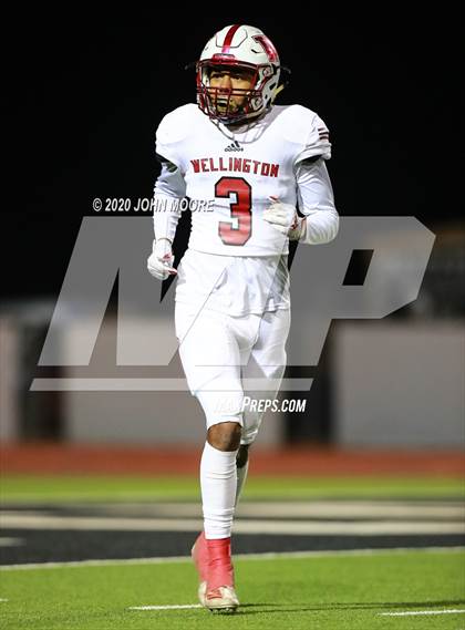 Thumbnail 2 in McCamey vs. Wellington (UIL 2A Quarterfinal) photogallery.