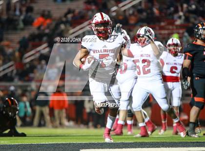 Thumbnail 3 in McCamey vs. Wellington (UIL 2A Quarterfinal) photogallery.
