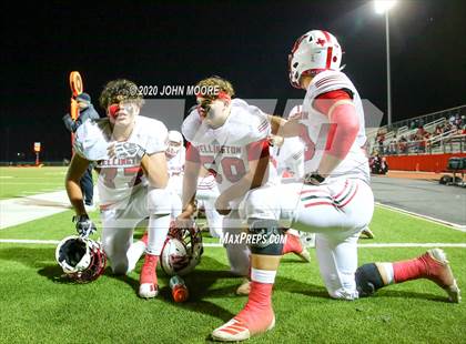 Thumbnail 3 in McCamey vs. Wellington (UIL 2A Quarterfinal) photogallery.