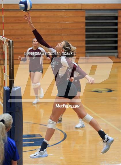 Thumbnail 1 in White Oak vs Dixon (Joseph L. Beasley Spikefest) photogallery.