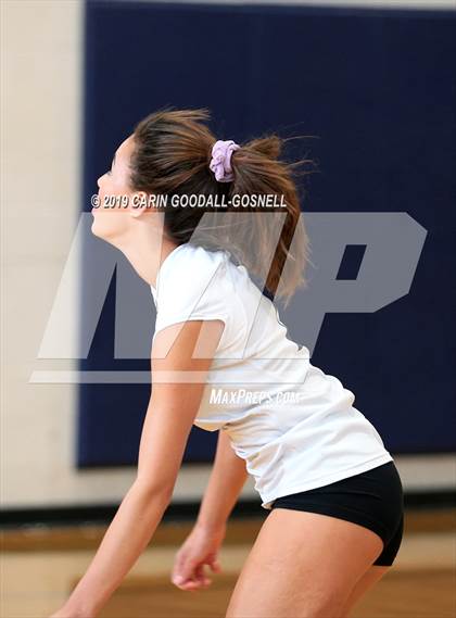 Thumbnail 1 in White Oak vs Dixon (Joseph L. Beasley Spikefest) photogallery.