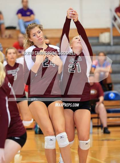 Thumbnail 1 in White Oak vs Dixon (Joseph L. Beasley Spikefest) photogallery.