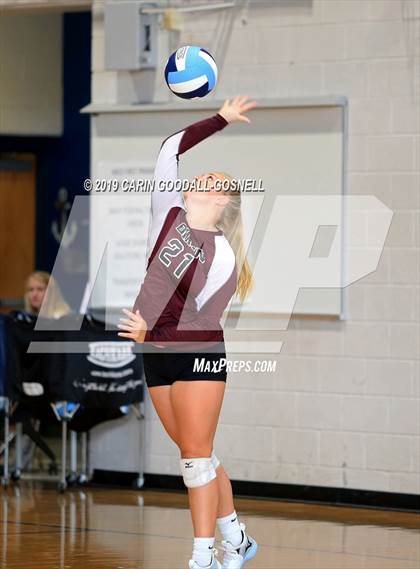 Thumbnail 2 in White Oak vs Dixon (Joseph L. Beasley Spikefest) photogallery.