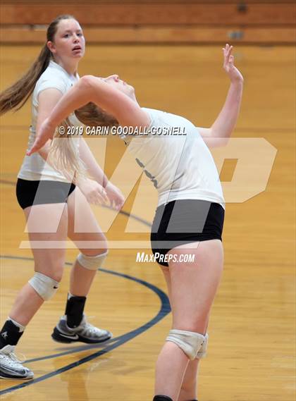 Thumbnail 3 in White Oak vs Dixon (Joseph L. Beasley Spikefest) photogallery.