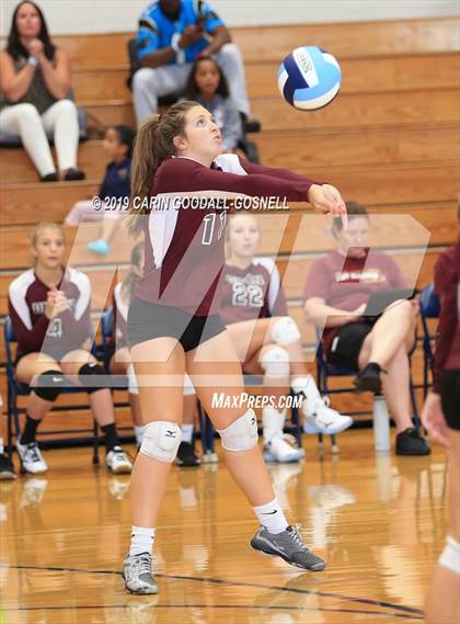 Thumbnail 3 in White Oak vs Dixon (Joseph L. Beasley Spikefest) photogallery.