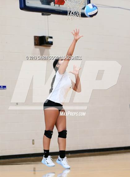 Thumbnail 3 in White Oak vs Dixon (Joseph L. Beasley Spikefest) photogallery.