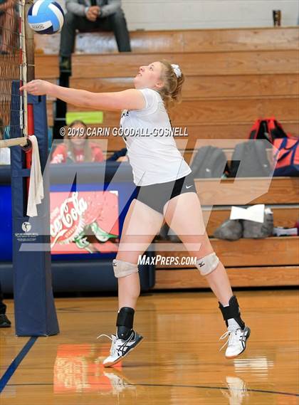 Thumbnail 3 in White Oak vs Dixon (Joseph L. Beasley Spikefest) photogallery.