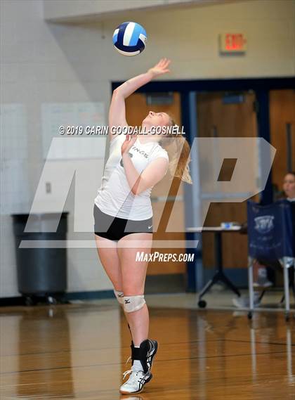 Thumbnail 3 in White Oak vs Dixon (Joseph L. Beasley Spikefest) photogallery.