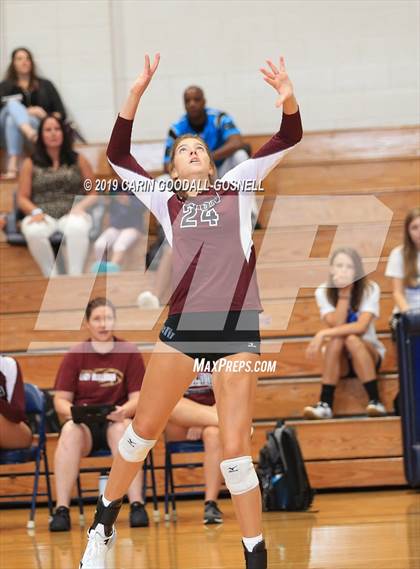 Thumbnail 2 in White Oak vs Dixon (Joseph L. Beasley Spikefest) photogallery.