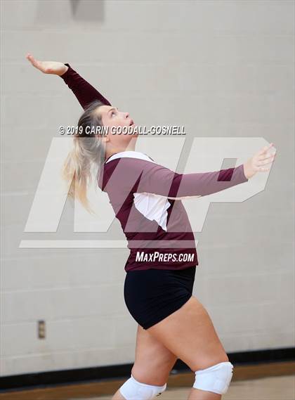 Thumbnail 1 in White Oak vs Dixon (Joseph L. Beasley Spikefest) photogallery.