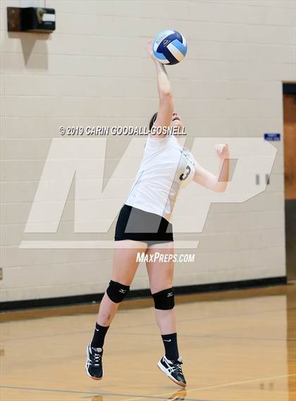 Thumbnail 1 in White Oak vs Dixon (Joseph L. Beasley Spikefest) photogallery.