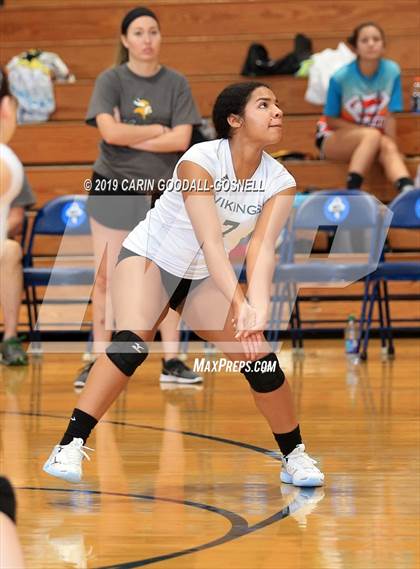 Thumbnail 1 in White Oak vs Dixon (Joseph L. Beasley Spikefest) photogallery.