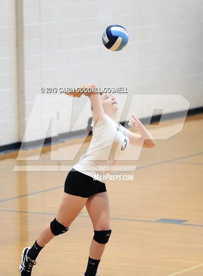 Thumbnail 2 in White Oak vs Dixon (Joseph L. Beasley Spikefest) photogallery.