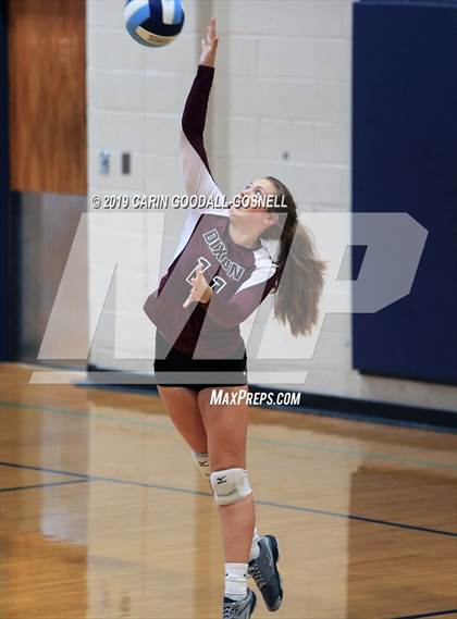 Thumbnail 2 in White Oak vs Dixon (Joseph L. Beasley Spikefest) photogallery.