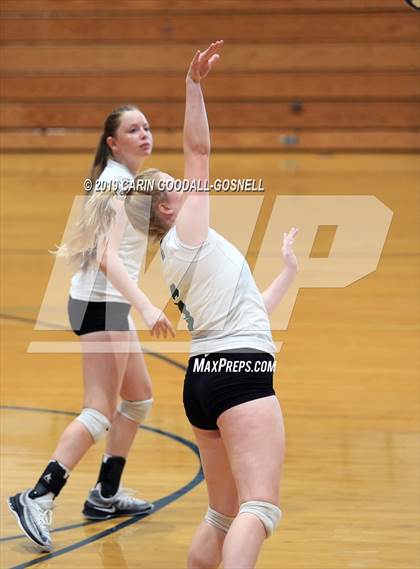 Thumbnail 2 in White Oak vs Dixon (Joseph L. Beasley Spikefest) photogallery.