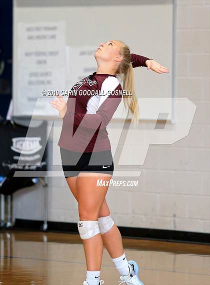 Thumbnail 1 in White Oak vs Dixon (Joseph L. Beasley Spikefest) photogallery.
