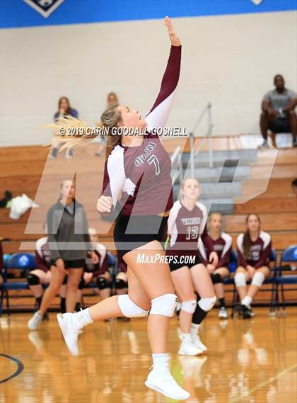 Thumbnail 1 in White Oak vs Dixon (Joseph L. Beasley Spikefest) photogallery.