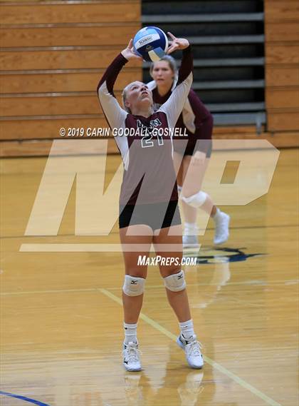 Thumbnail 1 in White Oak vs Dixon (Joseph L. Beasley Spikefest) photogallery.