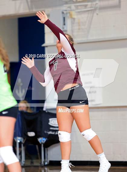 Thumbnail 1 in White Oak vs Dixon (Joseph L. Beasley Spikefest) photogallery.
