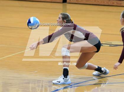 Thumbnail 1 in White Oak vs Dixon (Joseph L. Beasley Spikefest) photogallery.