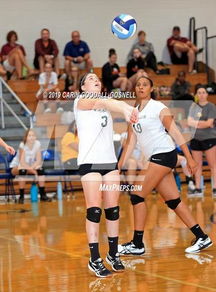 Thumbnail 2 in White Oak vs Dixon (Joseph L. Beasley Spikefest) photogallery.