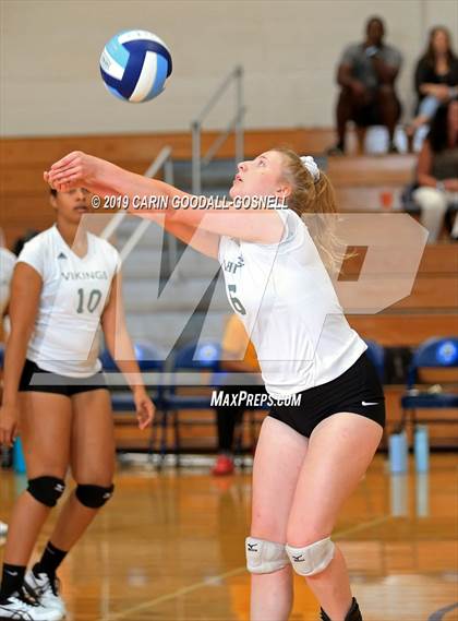 Thumbnail 3 in White Oak vs Dixon (Joseph L. Beasley Spikefest) photogallery.