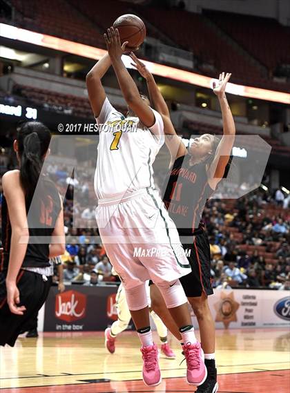 Thumbnail 2 in Harvard-Westlake vs. Long Beach Poly (CIF-SS Open Final) photogallery.