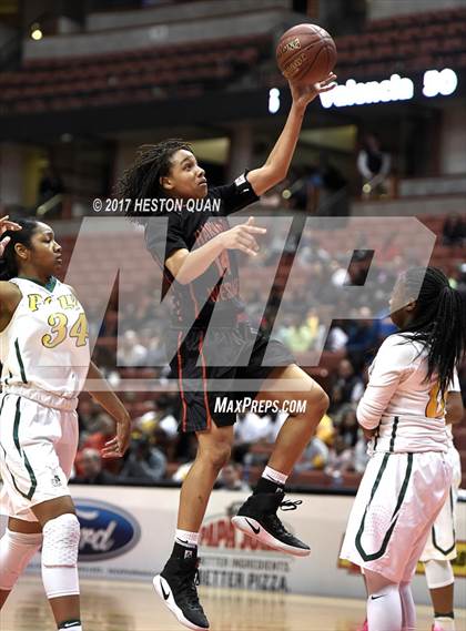 Thumbnail 3 in Harvard-Westlake vs. Long Beach Poly (CIF-SS Open Final) photogallery.