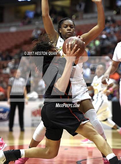 Thumbnail 2 in Harvard-Westlake vs. Long Beach Poly (CIF-SS Open Final) photogallery.
