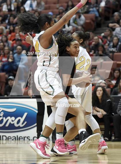 Thumbnail 3 in Harvard-Westlake vs. Long Beach Poly (CIF-SS Open Final) photogallery.