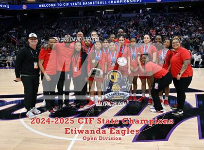 Thumbnail 2 in Etiwanda (CIF State Open Div. Awards) photogallery.