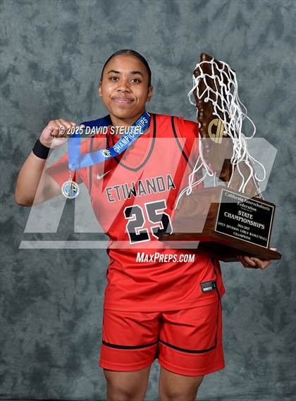 Thumbnail 2 in Etiwanda (CIF State Open Div. Awards) photogallery.
