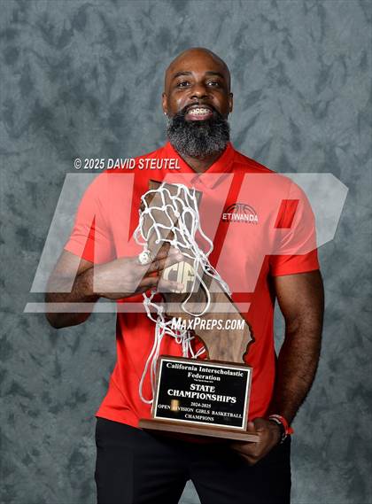 Thumbnail 3 in Etiwanda (CIF State Open Div. Awards) photogallery.