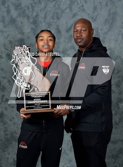 Thumbnail 1 in Etiwanda (CIF State Open Div. Awards) photogallery.