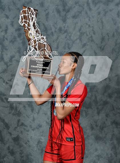Thumbnail 3 in Etiwanda (CIF State Open Div. Awards) photogallery.