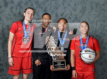 Thumbnail 3 in Etiwanda (CIF State Open Div. Awards) photogallery.