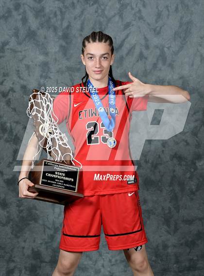 Thumbnail 1 in Etiwanda (CIF State Open Div. Awards) photogallery.