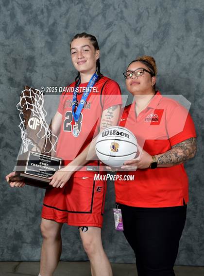Thumbnail 2 in Etiwanda (CIF State Open Div. Awards) photogallery.