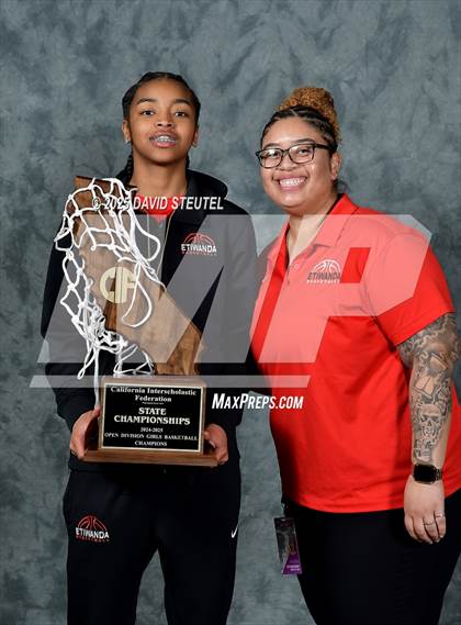 Thumbnail 2 in Etiwanda (CIF State Open Div. Awards) photogallery.