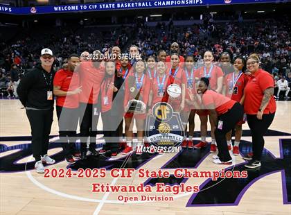 Thumbnail 3 in Etiwanda (CIF State Open Div. Awards) photogallery.