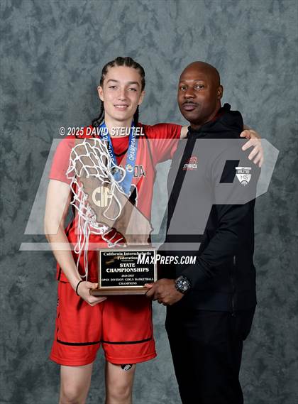 Thumbnail 2 in Etiwanda (CIF State Open Div. Awards) photogallery.