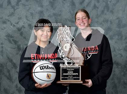 Thumbnail 1 in Etiwanda (CIF State Open Div. Awards) photogallery.