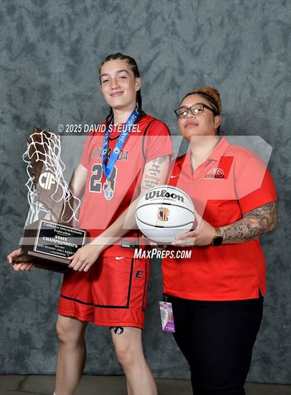 Thumbnail 1 in Etiwanda (CIF State Open Div. Awards) photogallery.