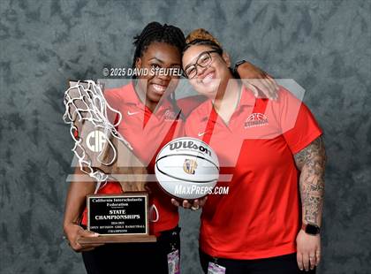 Thumbnail 2 in Etiwanda (CIF State Open Div. Awards) photogallery.