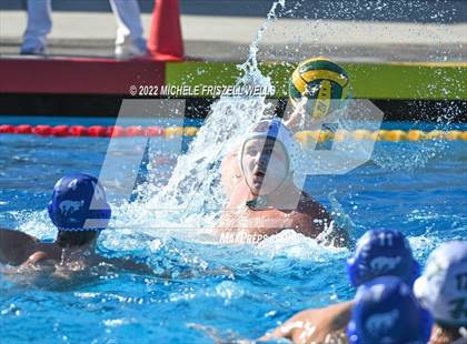 Thumbnail 3 in Helix vs Rancho Bernardo (SDCIF DIV.2 FINALS) photogallery.