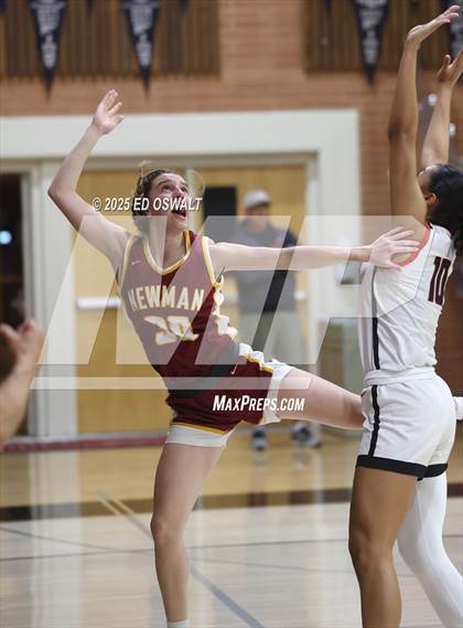 Thumbnail 3 in Cardinal Newman @ Carondelet (CIF NorCal D1 Semifinal) photogallery.