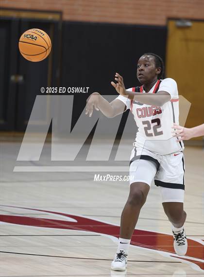 Thumbnail 3 in Cardinal Newman @ Carondelet (CIF NorCal D1 Semifinal) photogallery.