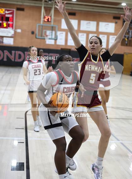 Thumbnail 1 in Cardinal Newman @ Carondelet (CIF NorCal D1 Semifinal) photogallery.
