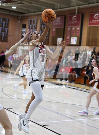 Thumbnail 2 in Cardinal Newman @ Carondelet (CIF NorCal D1 Semifinal) photogallery.